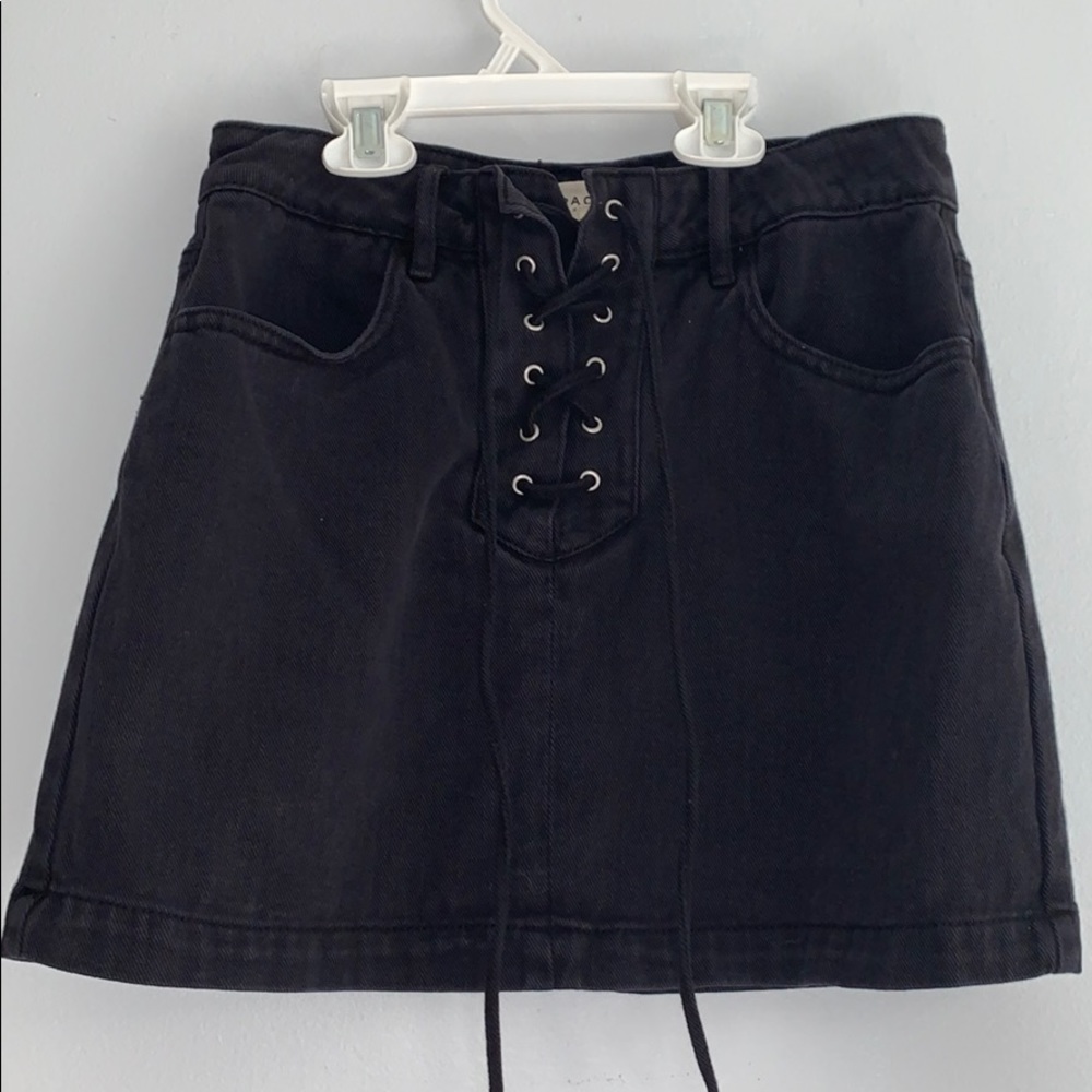 Black PacSun skirt
